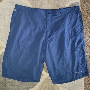 Columbia Shorts Men's Size 46W 10L Navy Cargo Shorts Omni-Shade Regular Fit